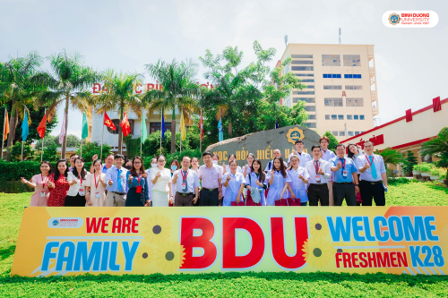 Trường Đại học Bình Dương tổ chức lễ khai giảng lớp liên thông ngành Dược học đợt 2 năm 2025