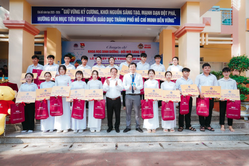BDU thêm 500 suất học bổng 70% học phí cho tân sinh viên đăng ký trước 15/6