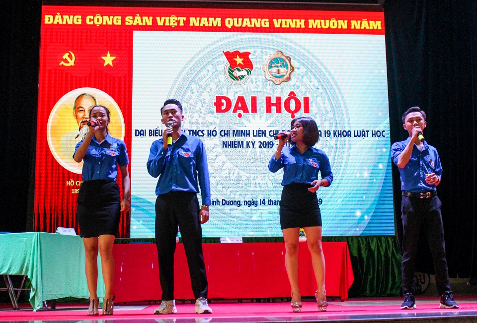 Sinh viên BDU tích cực tham gia giao lưu văn nghệ, học hỏi và chia sẻ trong môi trường năng động