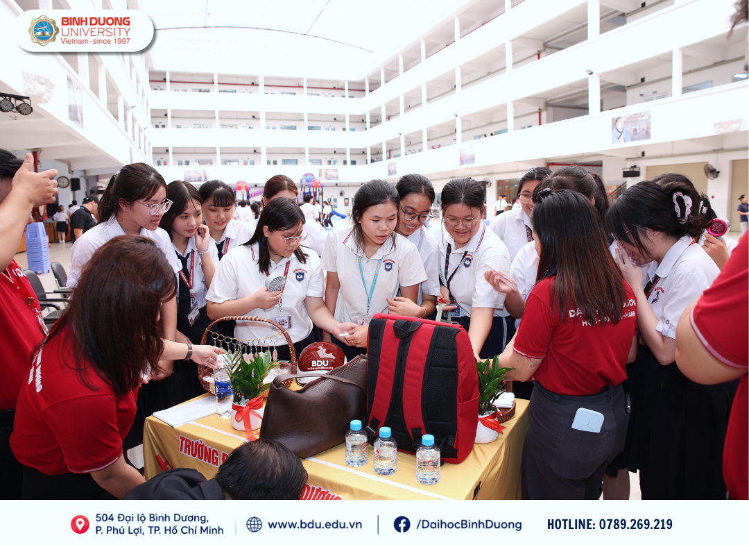 PHIÊN TÒA GIẢ ĐỊNH – BÀI HỌC PHÁP LUẬT TRỰC QUAN VỀ PHÒNG, CHỐNG MA TÚY HỌC ĐƯỜNG 14