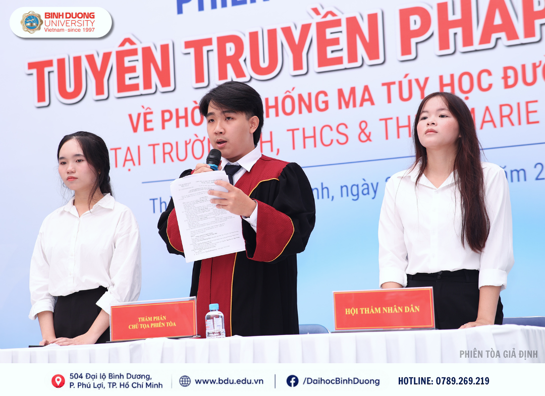 PHIÊN TÒA GIẢ ĐỊNH – BÀI HỌC PHÁP LUẬT TRỰC QUAN VỀ PHÒNG, CHỐNG MA TÚY HỌC ĐƯỜNG 5